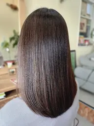 酸性ストレート+前髪と毛先枝毛カット+スペシャルケアトリートメント5ステップ+ヘッドスパ
