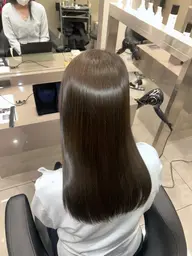 【一日で理想の艶髪に✨】自然な縮毛矯正＋美髪カラー＋整えカット