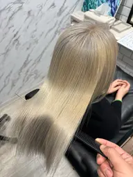 ブリーチ縮毛矯正