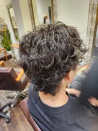 【初回】メンズカット+スパイラルパーマ+トリートメント