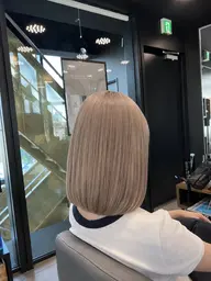 🎀レディースカット(ミディアムの方のみ)+4stepトリートメント🎀
