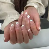 連絡取れる方のみ⚠️9/25(金)12時〜【オフあり】クリアベースの白フレンチ🤍
