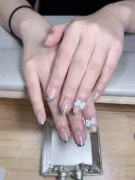 ガラスフレンチ🪞ペース色自由(パーツ2個プレゼント🎁)