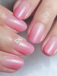 指先を美しく魅せるグラデーション
