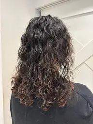 【海外ガール👩🏻‍🦱】【くるくるパーマ🌀】【コールドパーマ】