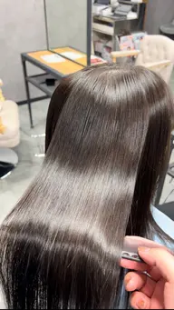1日2名限定🌟【次世代髪質改善】カット+髪質改善トリートメント🌟 髪綺麗に伸ばしたい方におすすめ🍀