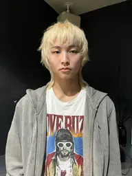 艶々ブロンドヘアに💛ケアブリーチのみ(リタッチ)+トリートメント