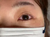 🤍ストレートな立ち上げ♪パリジェンヌラッシュリフト