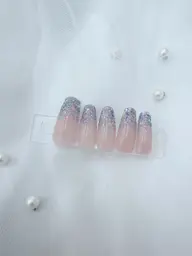 オフあり ハンド💅ラメグラ✨️
