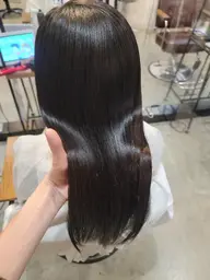カット+縮毛矯正+うるつやトリートメント⭐️自然に真っ直ぐうるさら髪へ⭐️《初回限定》¥12650