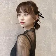 お出かけ前に。ナチュラルに可愛く🎀 ヘアアレンジ