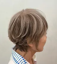 筋感多め白髪ぼかしハイライト+プレミアムトリートメント