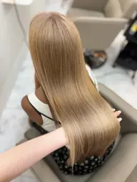 🪽平日限定🪽💍韓国風艶髪透明感ブリーチonカラー💍1stepトリートメント付き✨/熊谷