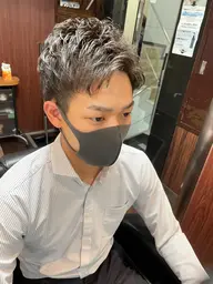 カットコースと顔の拭き取りペーパー付き