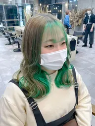 ✔☘6月限定✨️1日2名限定☘ブリーチ使用.アンブレラカラー➕プチトリートメント➕コテ巻き無料✂️