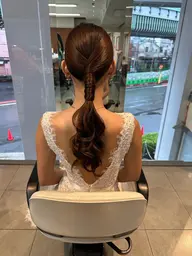 ○ヘアアレンジ○(アップスタイル・ハーフアップ・編み下ろし)⚠️営業時間外の場合、早朝料金30分毎で+¥550