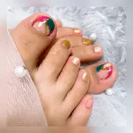 👣フットネイル👣【ケア、オフ込み】4本までアート可能💜フットバス付き🛁