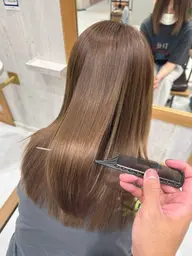 ⭐︎ご新規様限定⭐︎【ワンカラーで叶うトレンドカラー+カット+質感再生トリートメント】¥14,520→¥9900