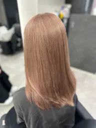 【根元のメンテナンスに♡】綺麗につながるブリーチリタッチ+オンカラー+カット✨️