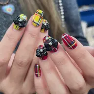 【パラジェル使用】10本長さ出し持ち込みデザインネイル🖤(オフ有り）