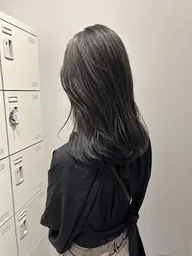 カット+ブリーチなしw color🤍🌙