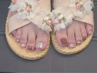 『FOOT』☘️持ち込みデザインやア-ト放題コ-ス☘️オフ込み