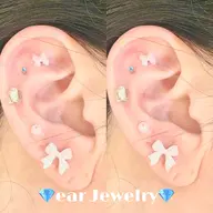 耳つぼジュエリー👼💎6粒2500円/10粒2900円