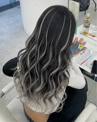【期間限定✨】シールエクステ長さだし80本💖髪を傷ませずに、透明感のある明るめカラーをプラスできます🎀
