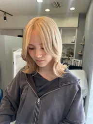 🐬ブロンド維持に🌟🐬抜きっぱなしブリーチ【ケアブリーチ混み】+3stepトリートメント