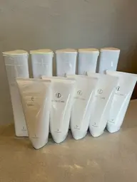 🌷（COTAシャンプー&トリートメント付）カット＋艶カラー＋ミニスパ🌷