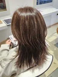 【艶カラー】➕【ケアブリーチ使用ハイライト】➕️【保護トリートメント】¥15,070→¥11,000