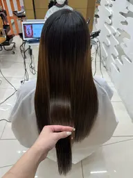 ✨縮毛矯正✨（ブリーチ毛お断りしてます）