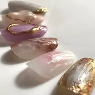 【オフあり】ワンカラーorラメグラ+2本デザイン/甘皮ケア込み