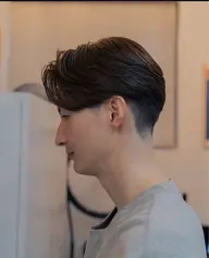 オシャレセンターパート✨️センターパートスタイルとっても人気です!骨格に合わせたカットとなります✂️