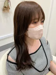 お顔周りを似合わせヘアに！　　カット＋カラー