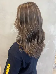 ハイライトカラー➕トリートメント✨