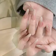 チップ長さ出しカラーグラデーション(ベース色追加1000円)