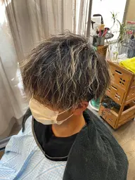 メンズメッシュパーマ 平日のみ対応