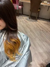 ロングの方限定❕毛先3センチ程カットしませんか??カットが上手な後輩ちゃんがカットしてくれます!!