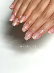 【グラデーションorフレンチ】(オフあり)★ワンカラーじゃ物足りない方にオススメです‼️ラメへ変更ok👍🏻 ̖́-