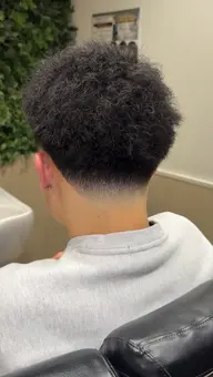 フェードカット➕シャンプー➕ヘアセット