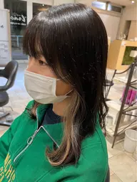 大人の魅力を引き出すくびれカット+さりげない大人のポイントインナーカラー+ケアTR