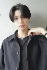 🔥9月限定メニュー🔥骨格補正メンズカット＋曲がる縮毛矯正🧑🏻‍🦱