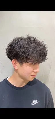 😎新規限定価格😎カット+シャドウパーマ3500円‼️