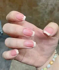 【Simple】🎶チップ長さだし10本ベースフレンチネイル💗🉐