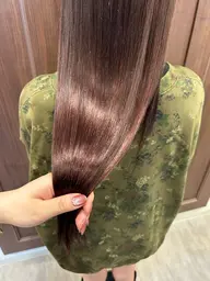 ギシギシ、パサつく方必見⚡️びっくりする‼️指通り✨ダメージ毛をしっかり補修✨艶髪トリートメント✨(プチヘッドスパ付き)