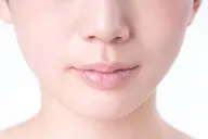 お顔脱毛 クレンジング→角質毛穴洗浄orソフトピーリング→脱毛→生コラーゲンシートマスク→ヘッドマッサージ→お仕上げ