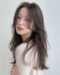 ワンカールで可愛いロングレイヤーカット︎💕︎