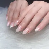 🧡グラデーションネイル🧡透明感溢れるカラーで華やかに💅🏻