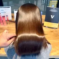 カット+✨艶髪ストレート✨縮毛矯正【トリートメント付き】